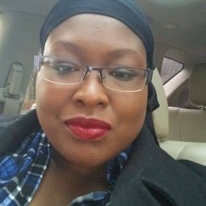 Meet your Posher, Tia